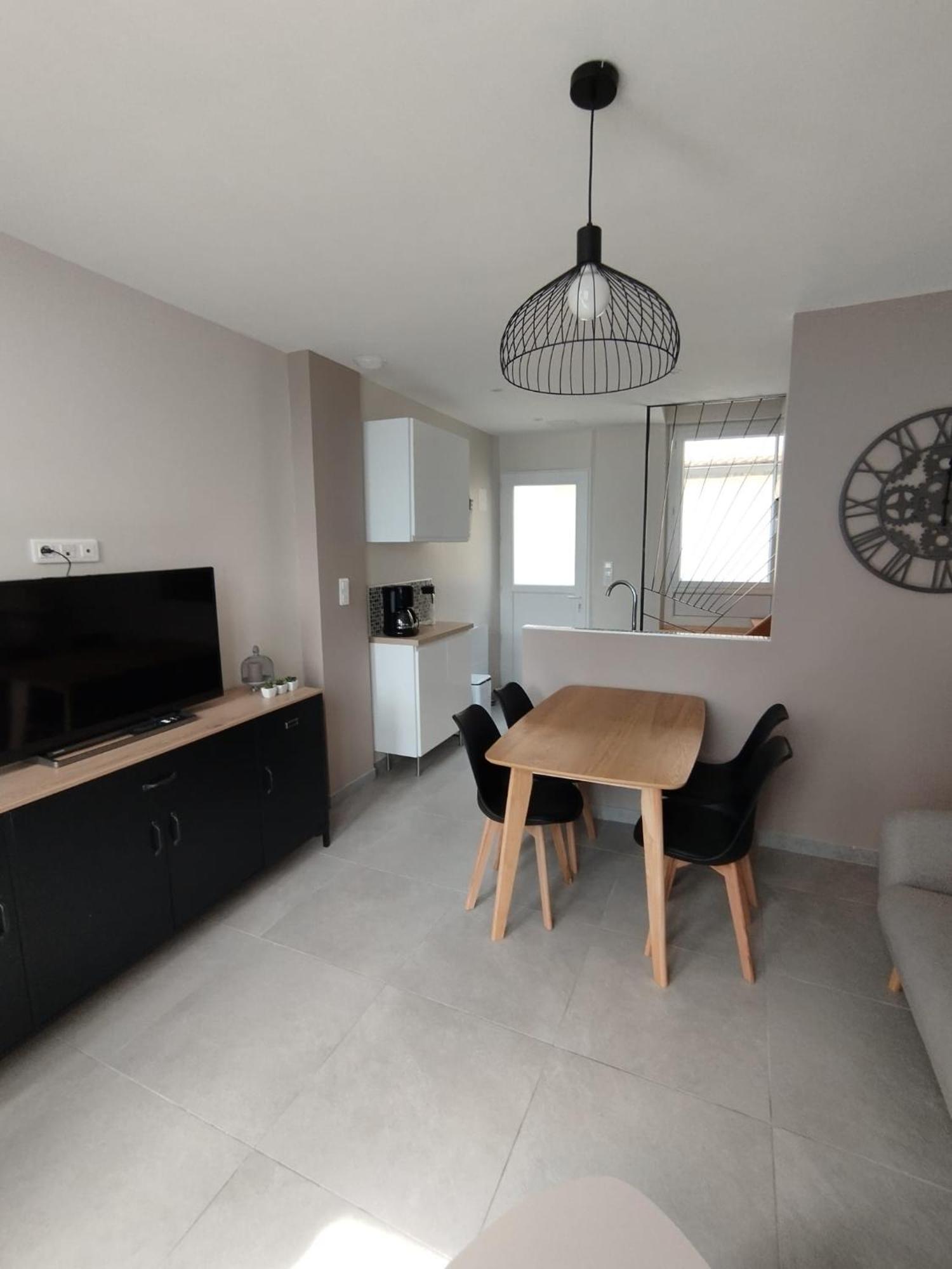 Maison Montebello Holiday home Sezanne